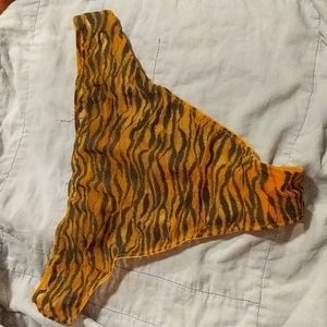 NWOT SavageX medium tiger stripe high-waist thong